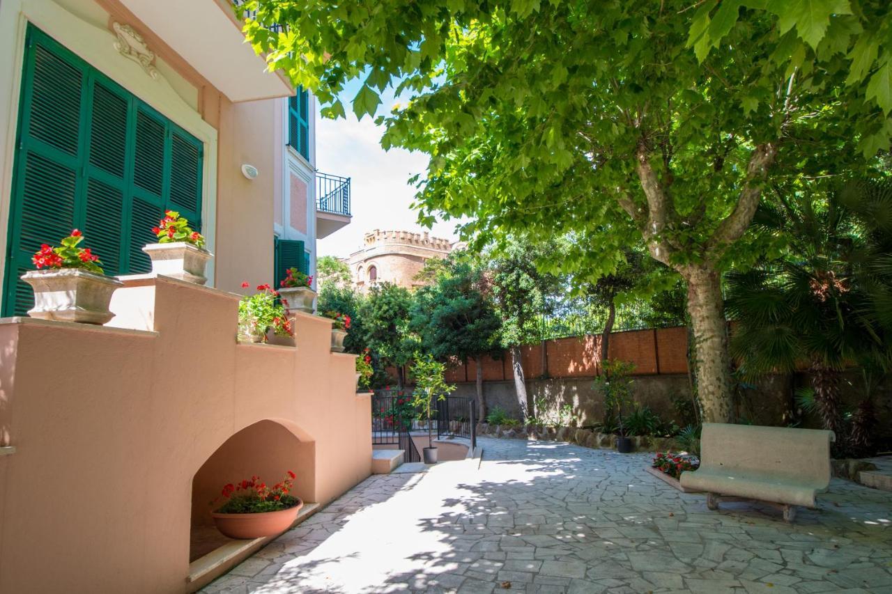 Ostello San Luigi Orione Anzio Exteriör bild